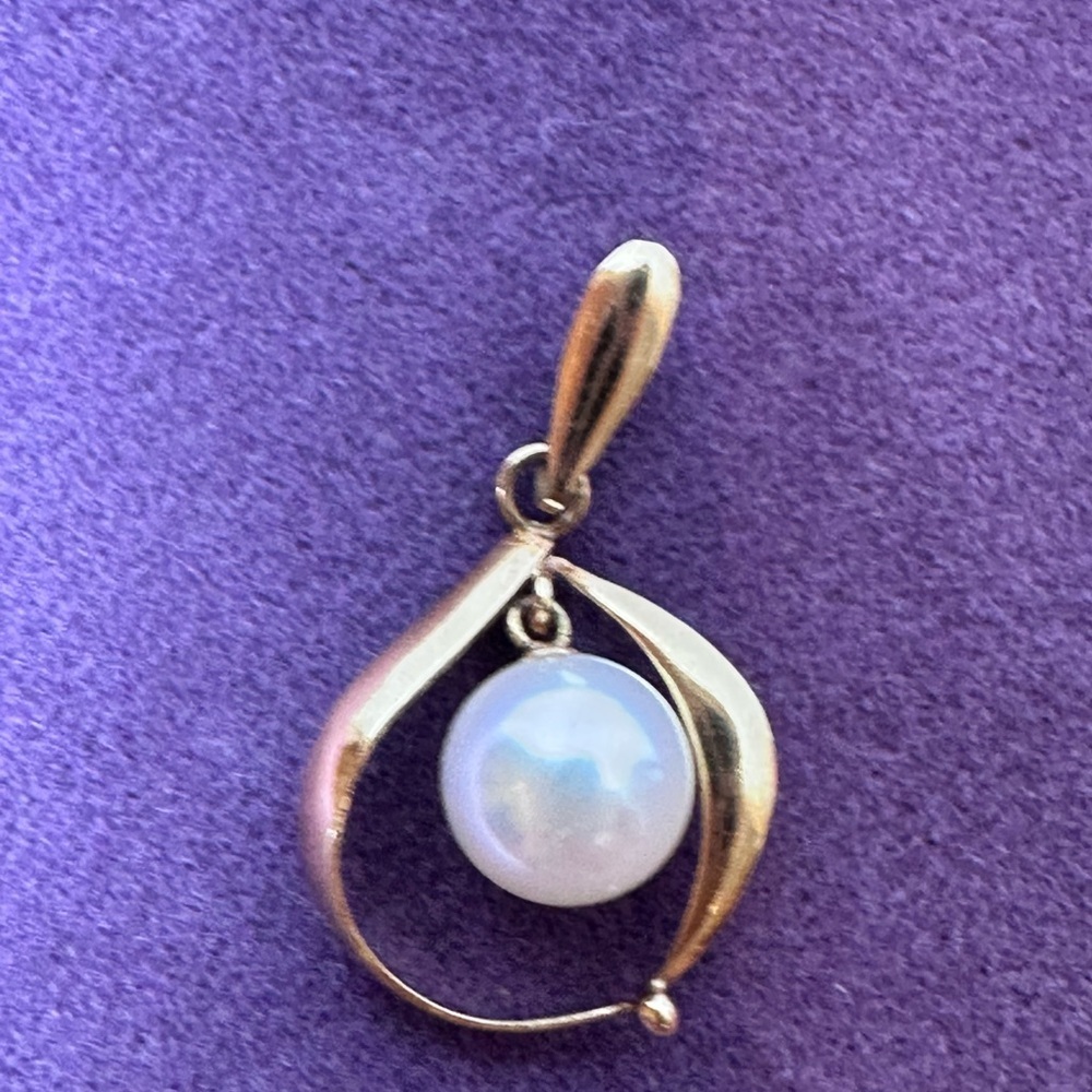 Christian Dior Pearl gold Pendant